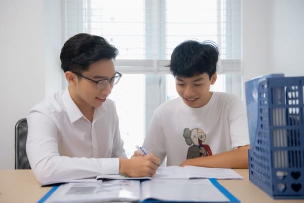Gia Sư A Level Chemistry Đồng Hành Trong Từng Chuyên Đề