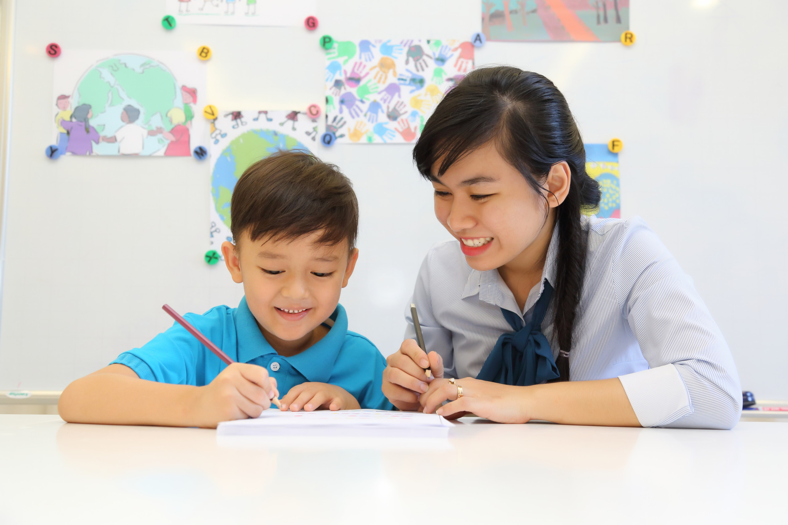 GIA SƯ CHO HỌC SINH TRƯỜNG QUỐC TẾ ALBERT EINSTEIN (AES)