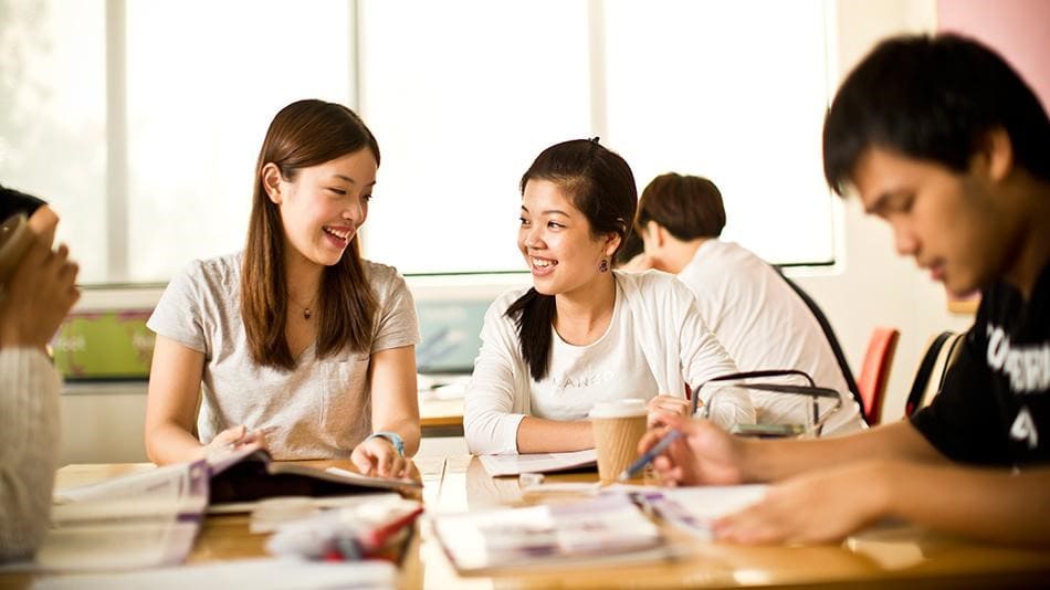 Gia Sư Dạy Kèm Chương Trình England (Anh) Cho Du Học Sinh England