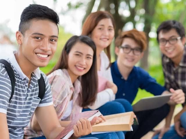 Gia Sư Dạy Kèm Chương Trình Wales Cho Du Học Sinh Tại Wales