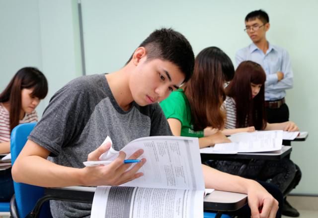 Gia Sư Luyện Thi Vào Lớp 10 Môn Văn